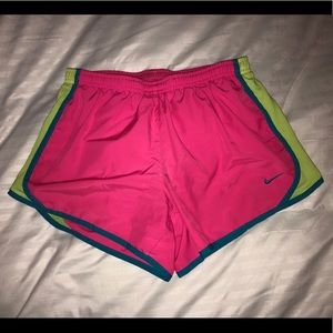 nike shorts (kids L)